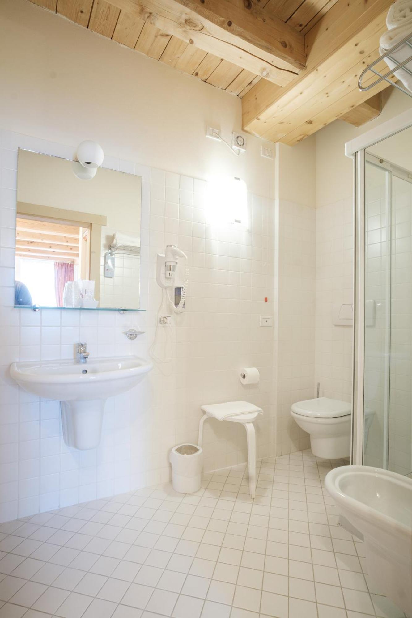Casa Moresc Spiazzo Szoba fotó