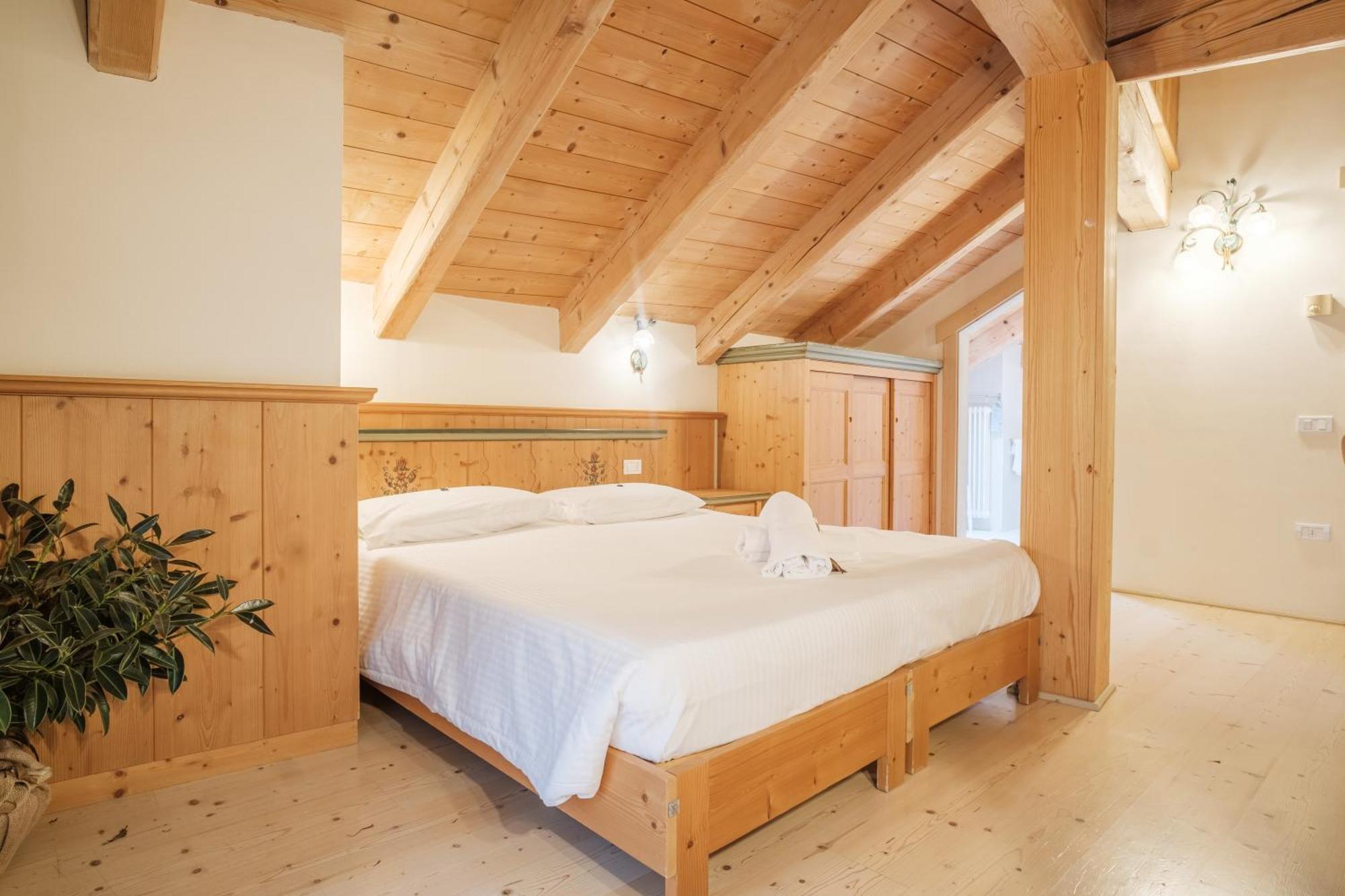 Casa Moresc Spiazzo Kültér fotó