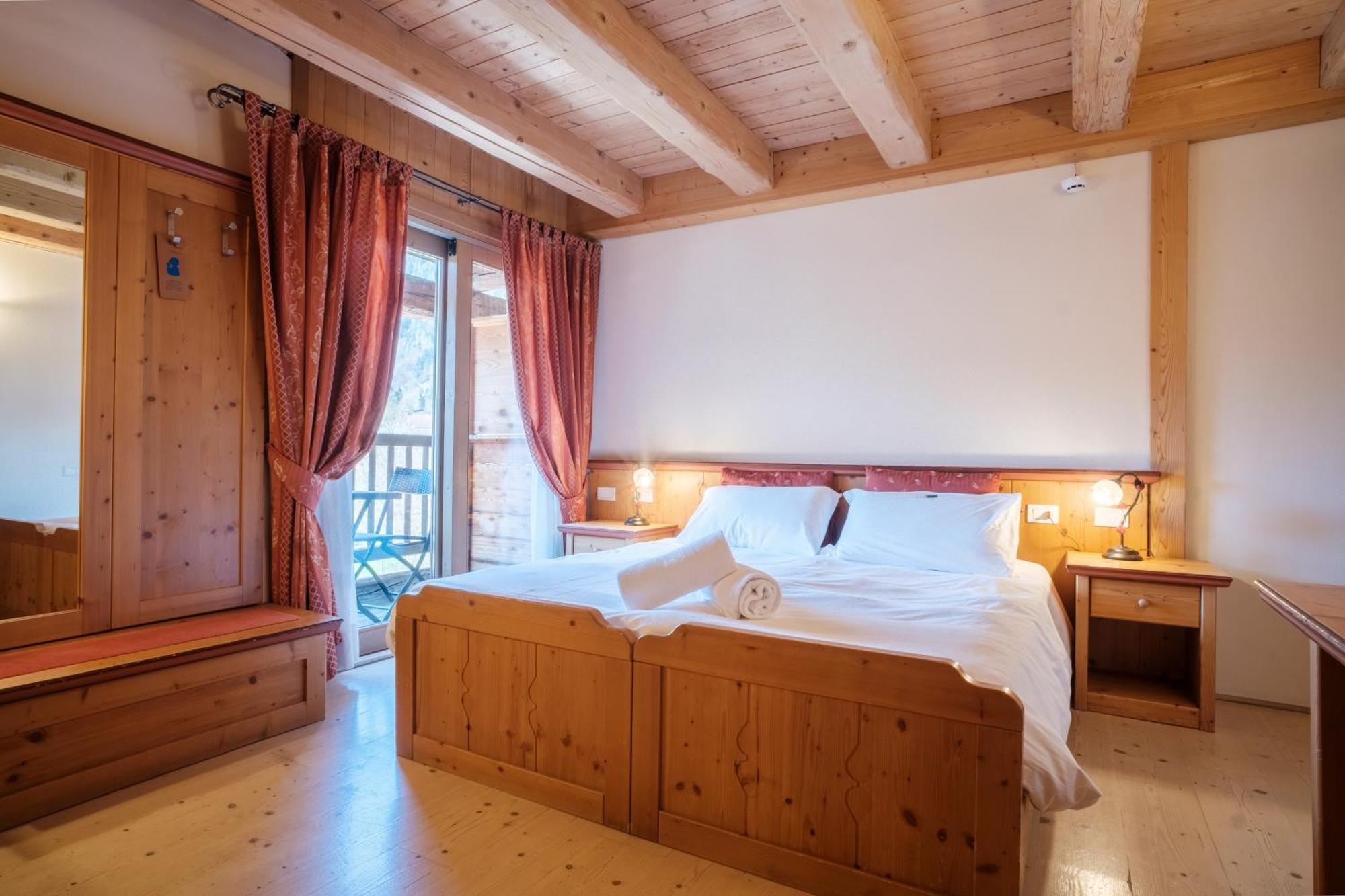 Casa Moresc Spiazzo Kültér fotó