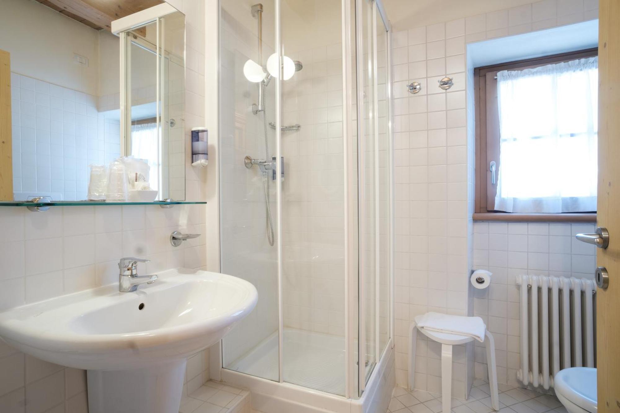 Casa Moresc Spiazzo Szoba fotó