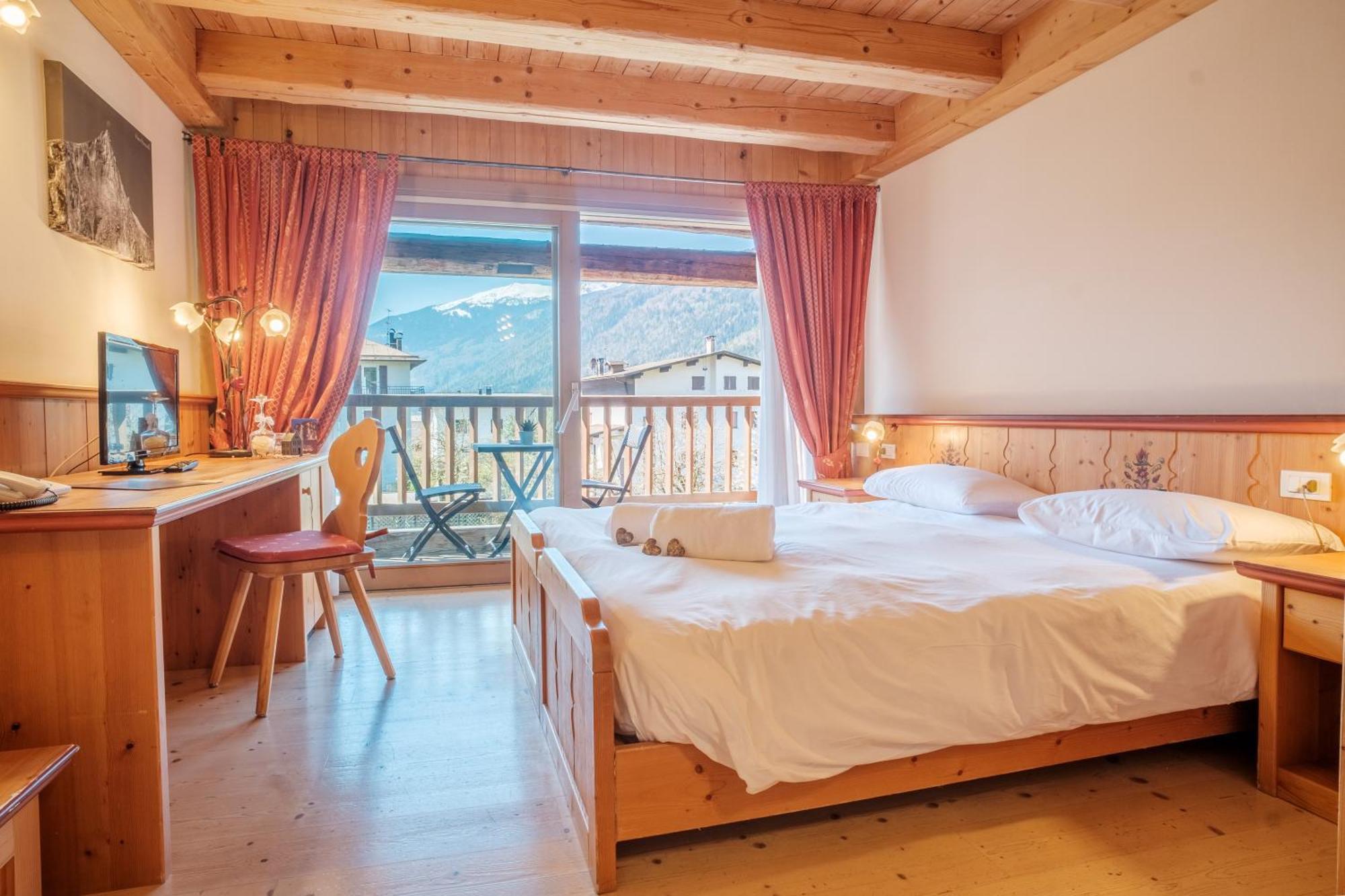 Casa Moresc Spiazzo Kültér fotó